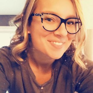 Meet your Posher, Caroline